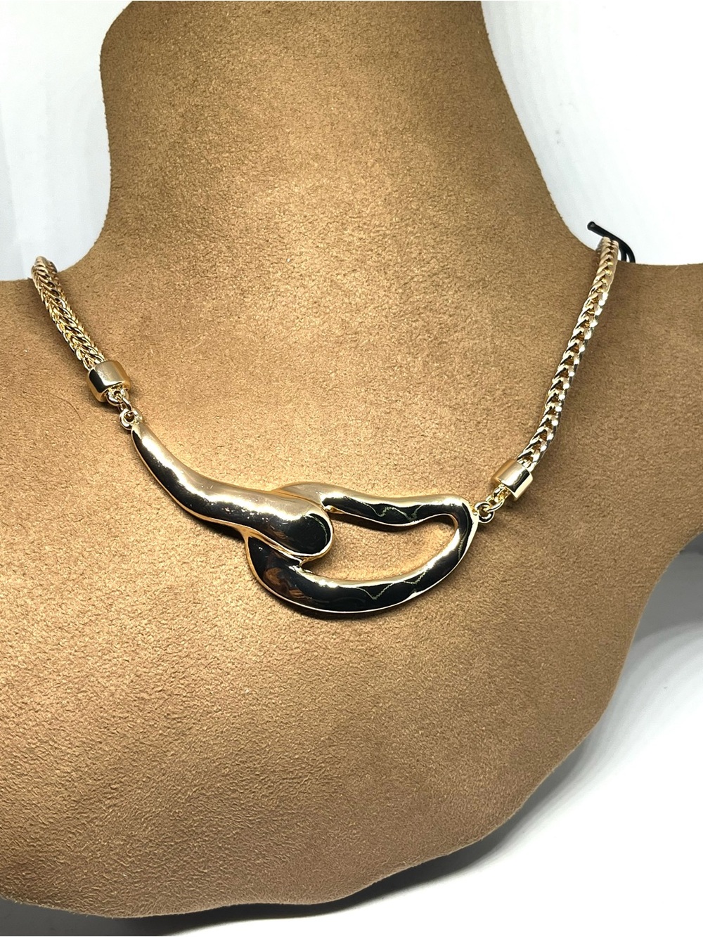 INC International Concepts Gold-Tone Sculptural Link Necklace